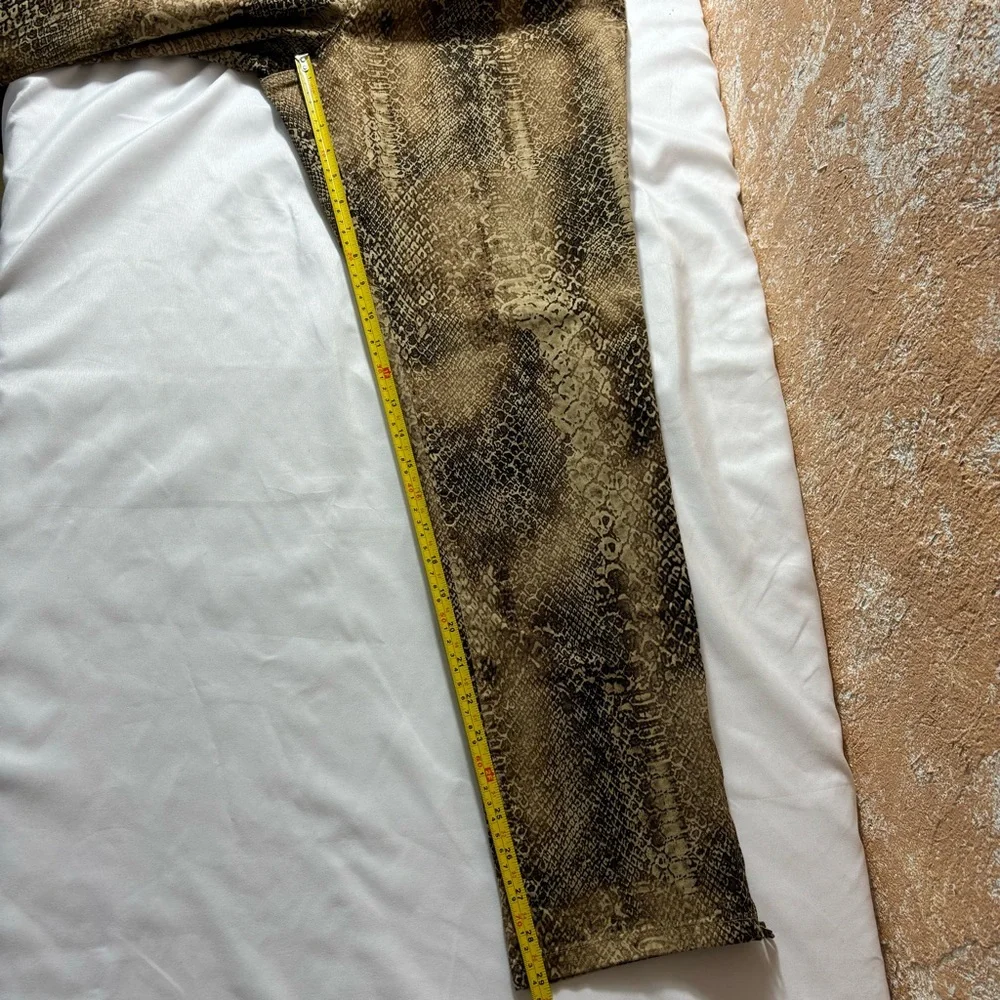 Ralph Lauren Snakeskin Hi-Rise Pants Ankle Zippers Tapered Leg Tan Black Size 10 - Picture 13 of 13